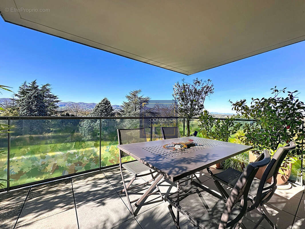 Appartement à CHAPONOST