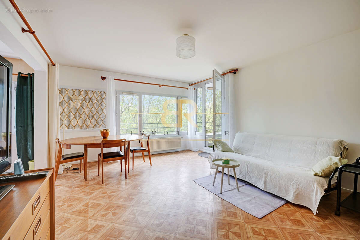 Appartement à CHAMPS-SUR-MARNE