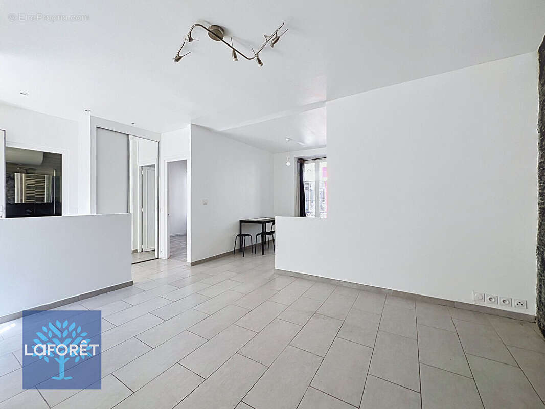 Appartement à CORBEIL-ESSONNES