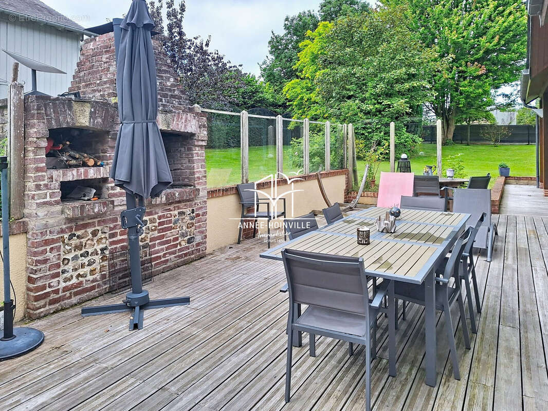 Maison 432 m² à Equemauville  - photo 5