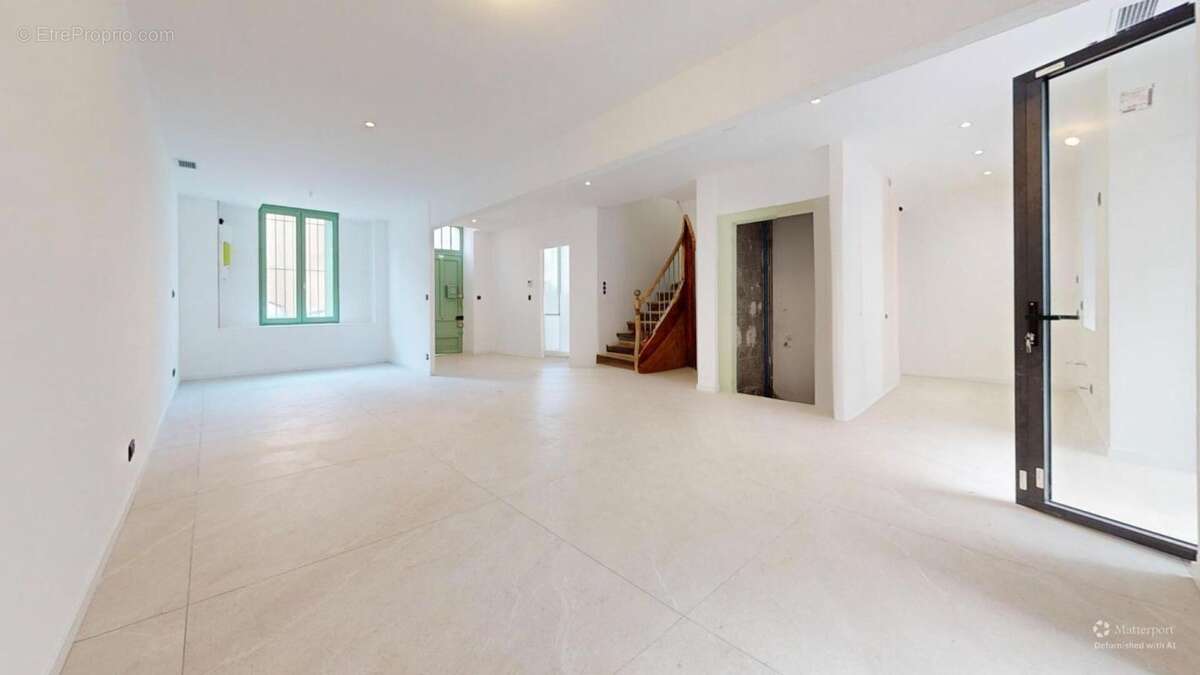 CARCASSONNE BELLEVUE  Une maison de ville qui porte bien son nom. Piscine, garage, 8 pièces 184.64 m2 - photo 8