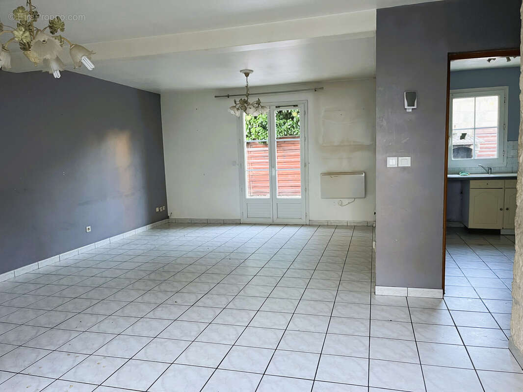 Maison à PONT-SAINTE-MAXENCE