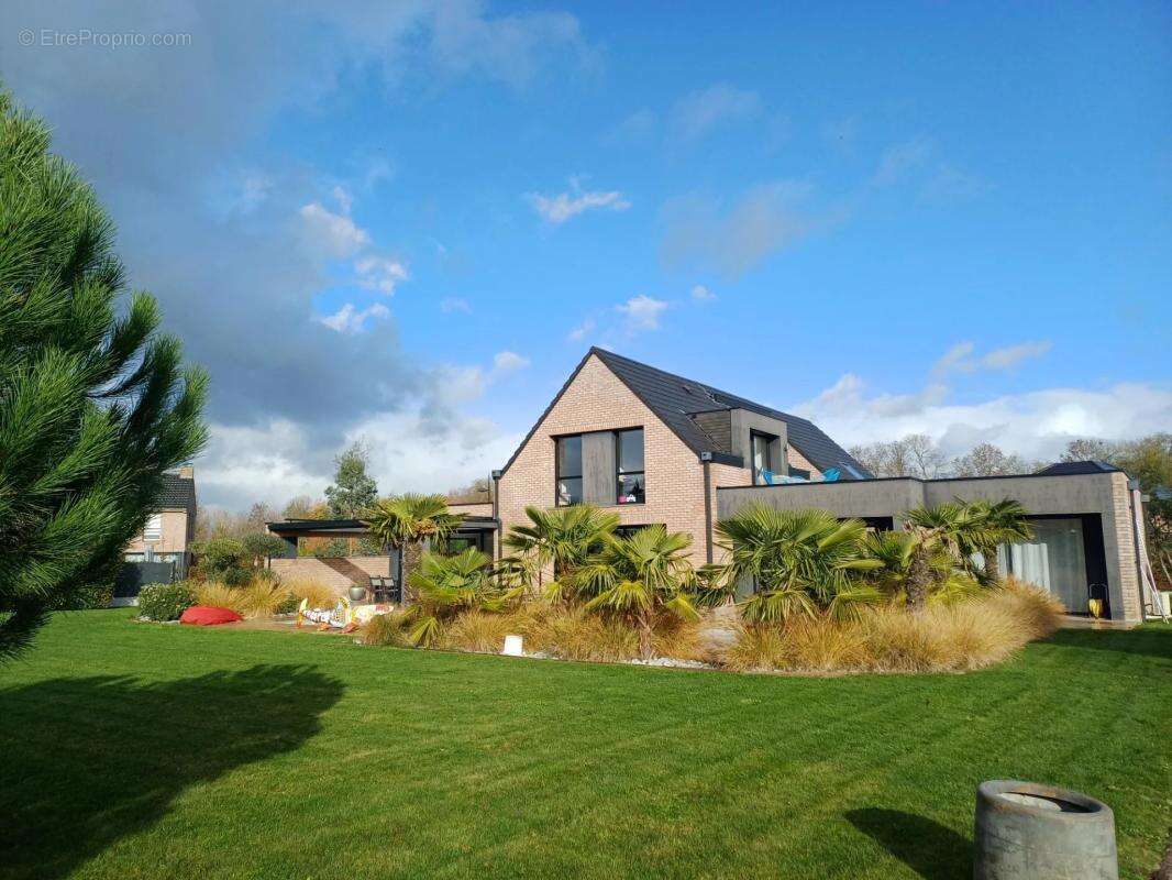 Maison à CAMPHIN-EN-PEVELE