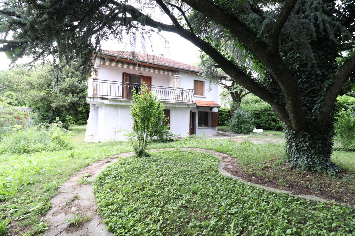 Maison à ECHIROLLES