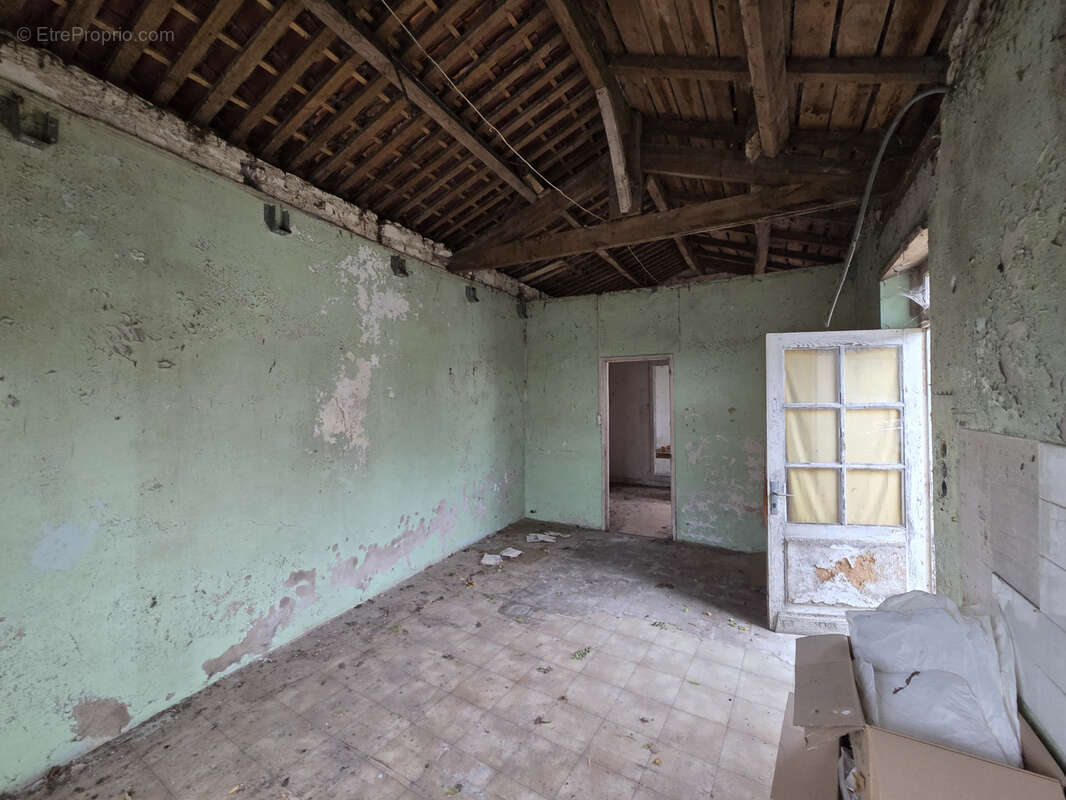 Maison à TRIAC-LAUTRAIT