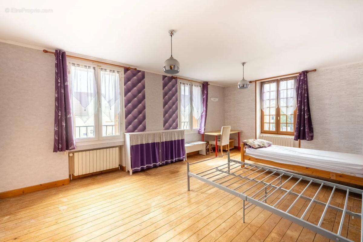 Maison à BENNECOURT