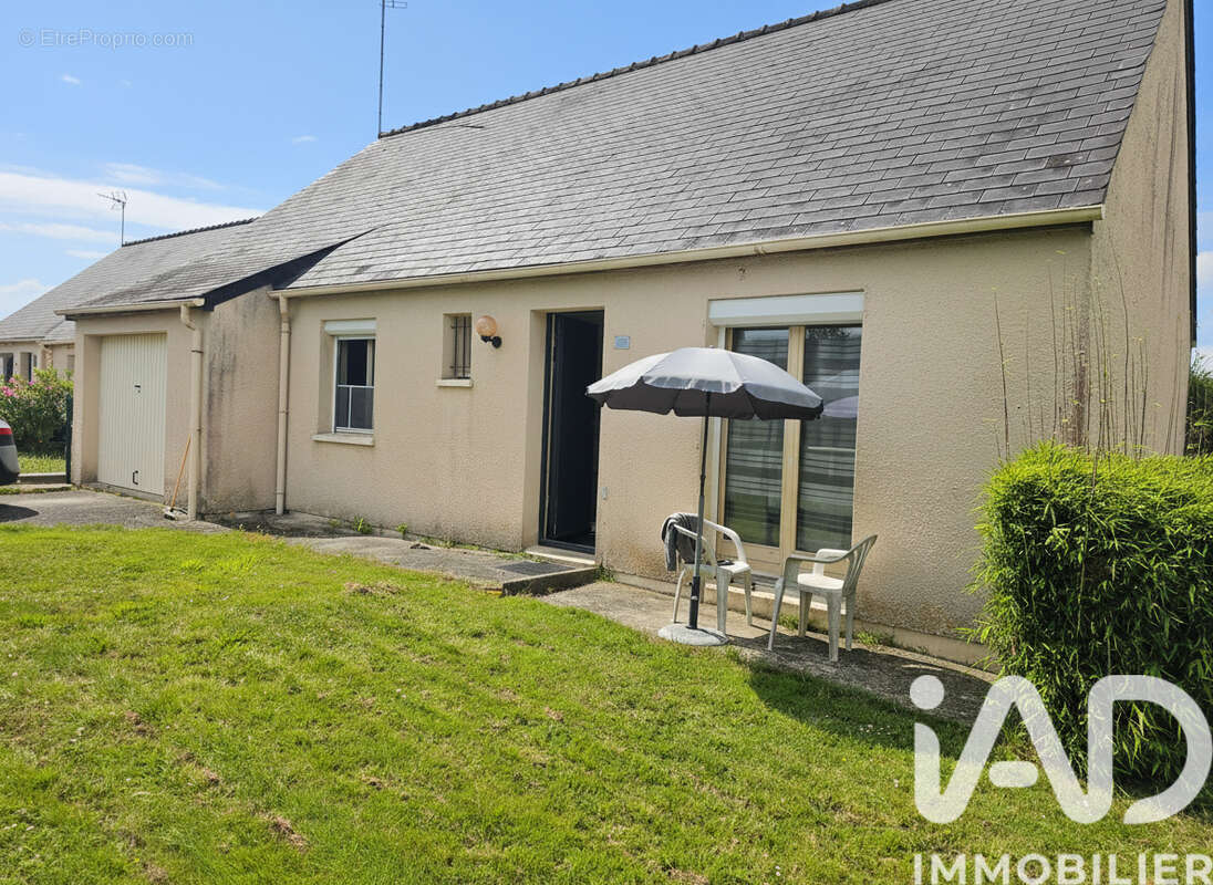 Photo 2 - Maison à ISSE