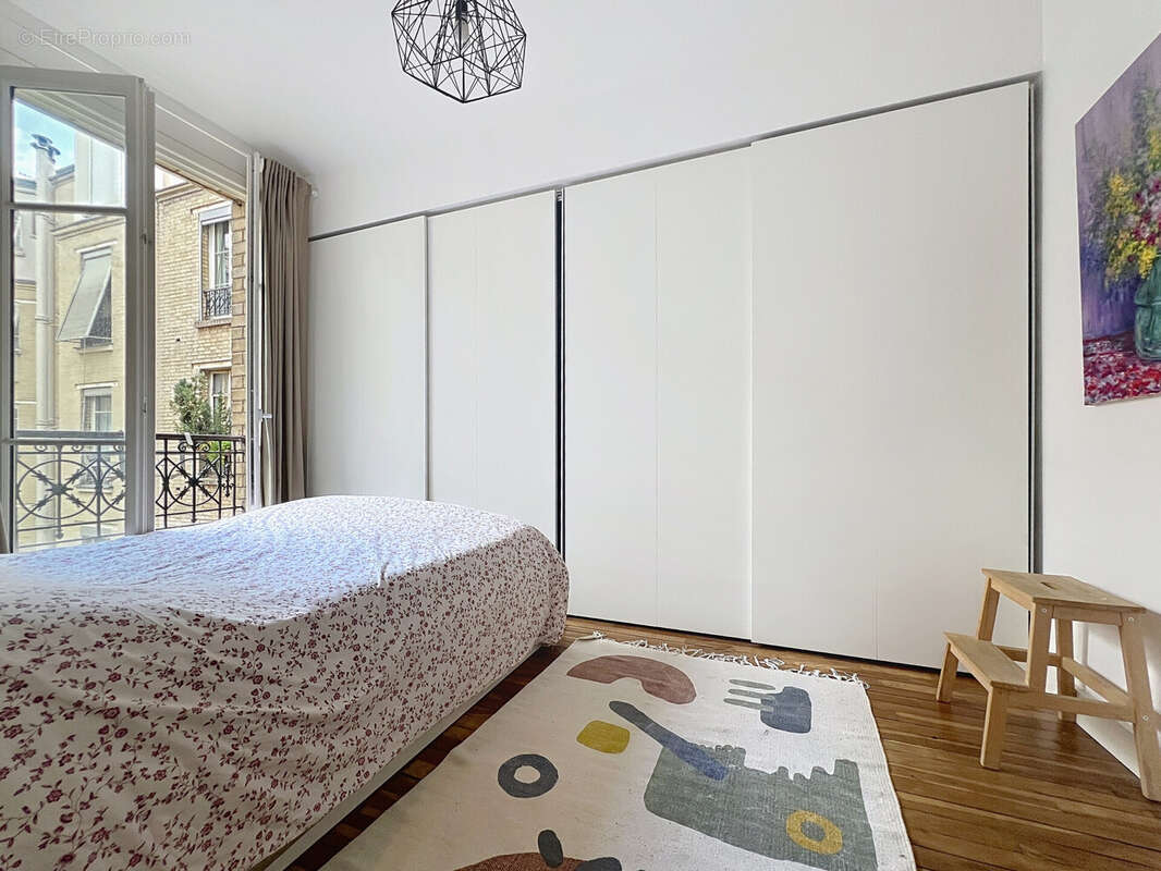 Appartement à PARIS-19E