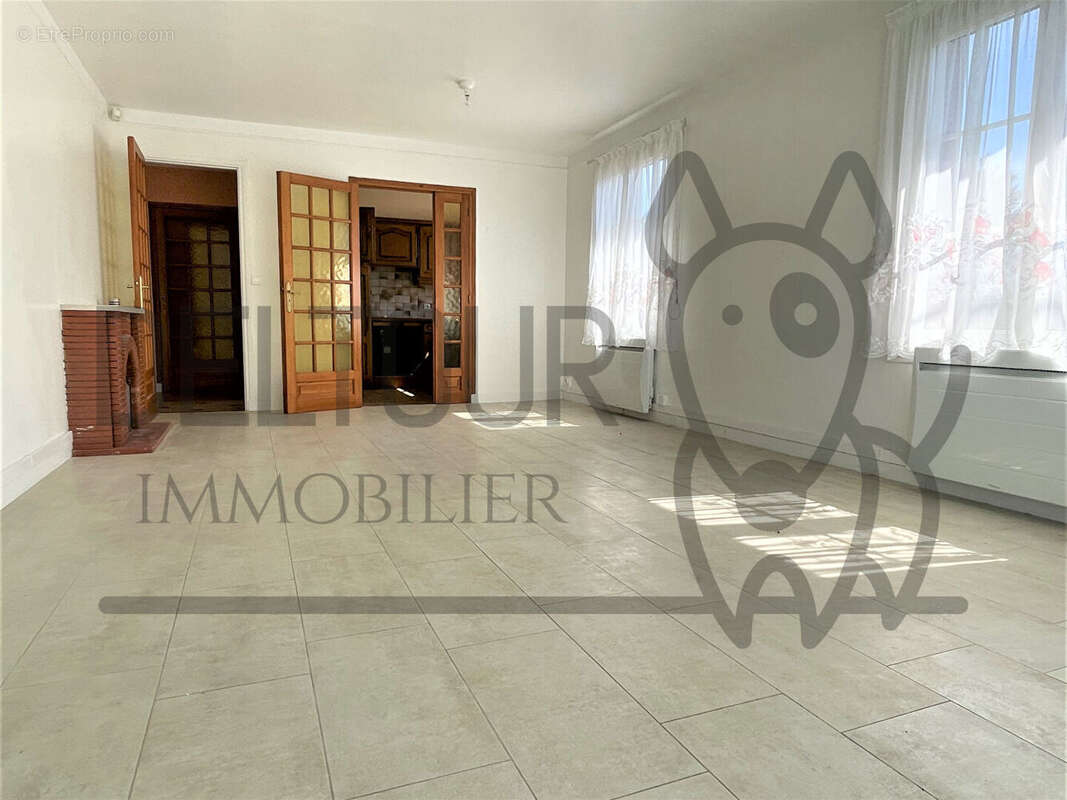 Appartement à FAREMOUTIERS