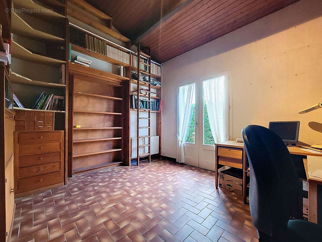 Maison à BLANQUEFORT