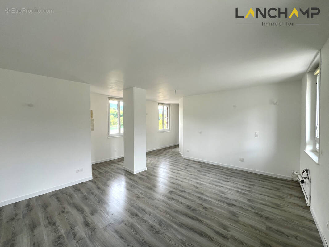 Appartement à SEYSSEL