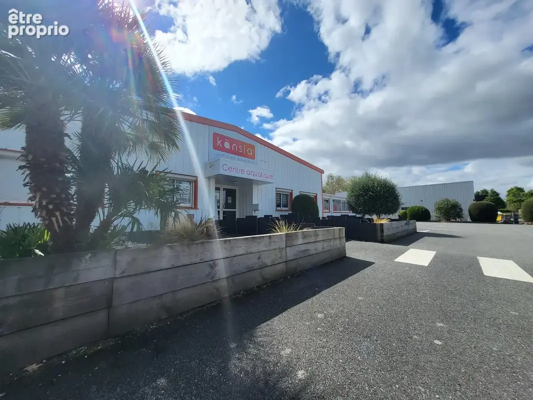 Photo Commerce à Ploeren au prix de 949 000€
