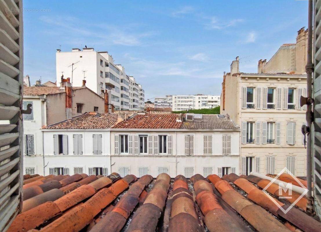 Appartement à MARSEILLE-6E