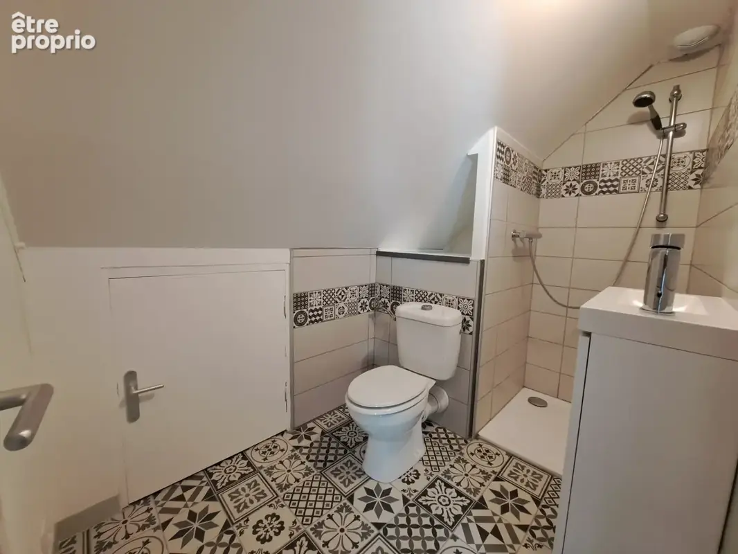 Maison à vendre 127 m2 au sol - 4 chambres LA ROCHE POSAY (86) - photo 12
