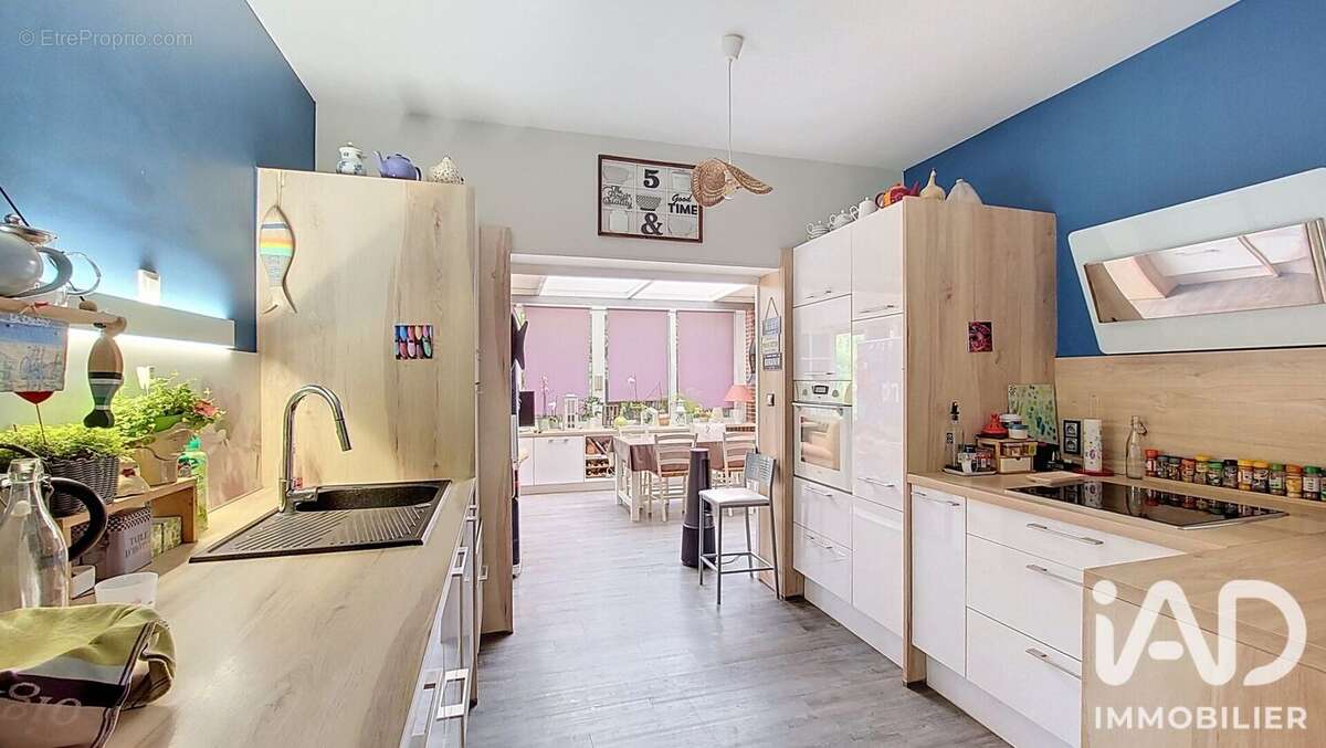 Maison 205 m² à Orsinval  - photo 6