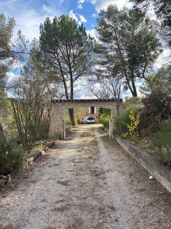 Maison à ESPARRON-DE-VERDON