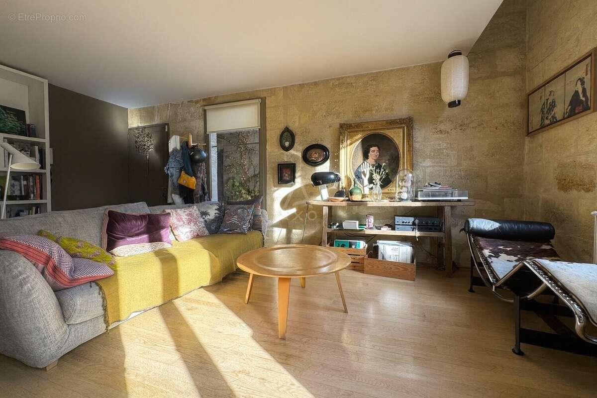 Appartement à BORDEAUX