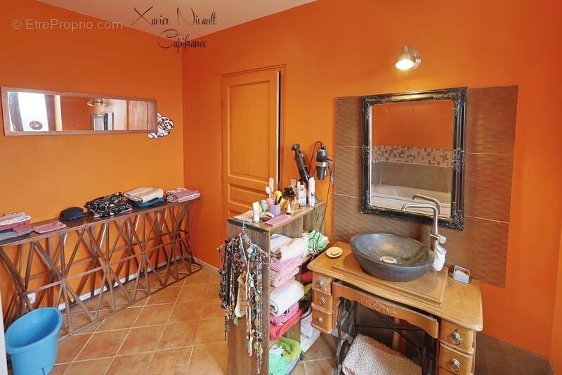 Maison à MONTREVEL-EN-BRESSE