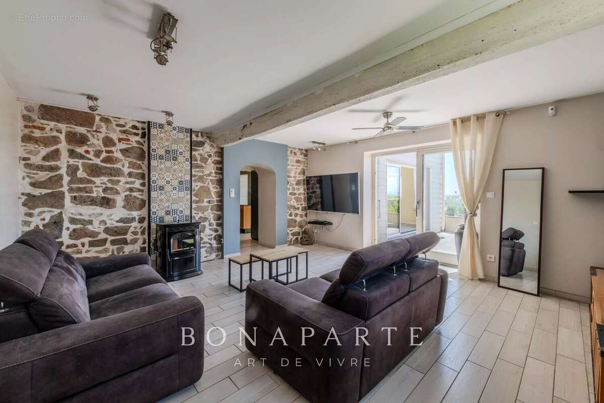 Propriété de caractère avec piscine, gîtes et dépendances - photo 4