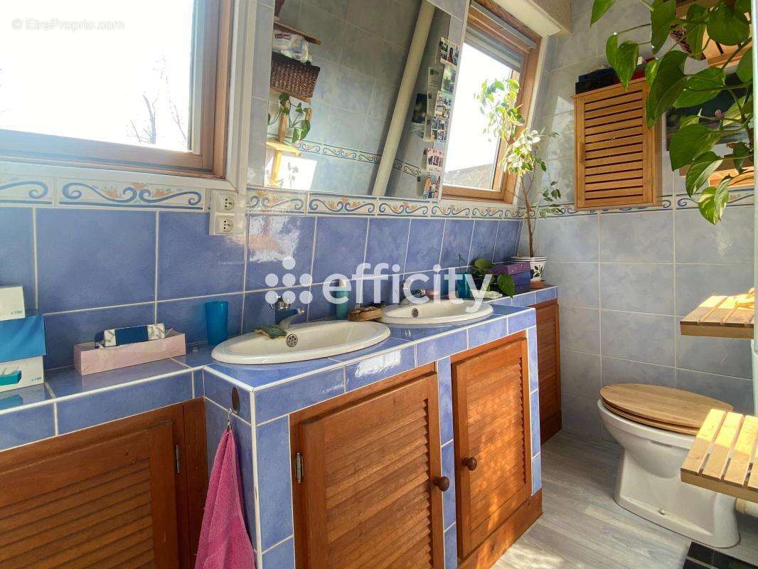 Maison à MAGNY-LES-HAMEAUX