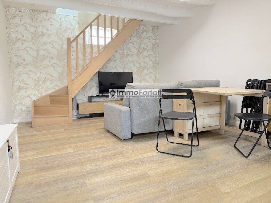 Maison à MONTEVRAIN