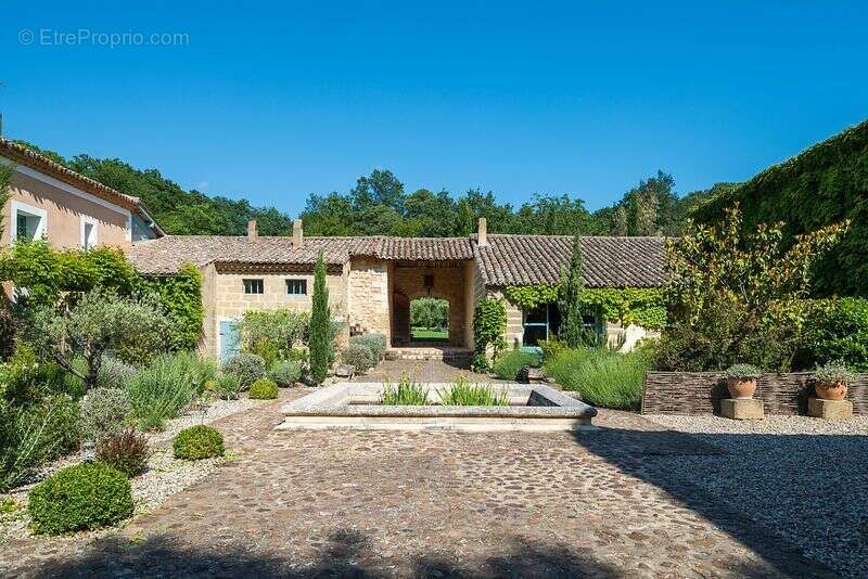 Maison à UZES