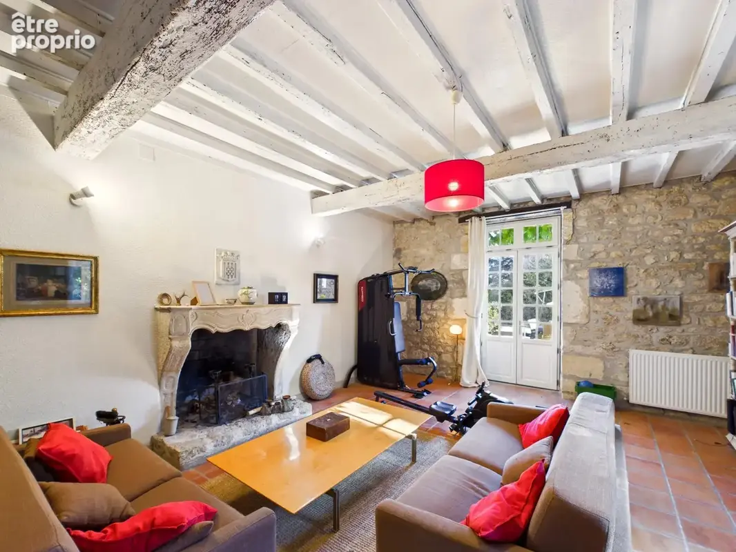 Château proche Saint‑Émilion avec domaine, hébergements indépendants et salle de réception - photo 5