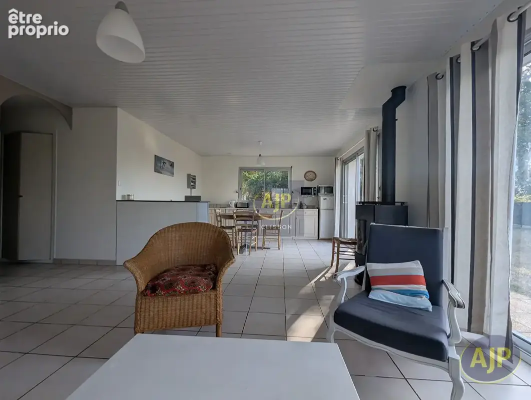 Maison 3 chambres  en village Monnieres. - photo 7