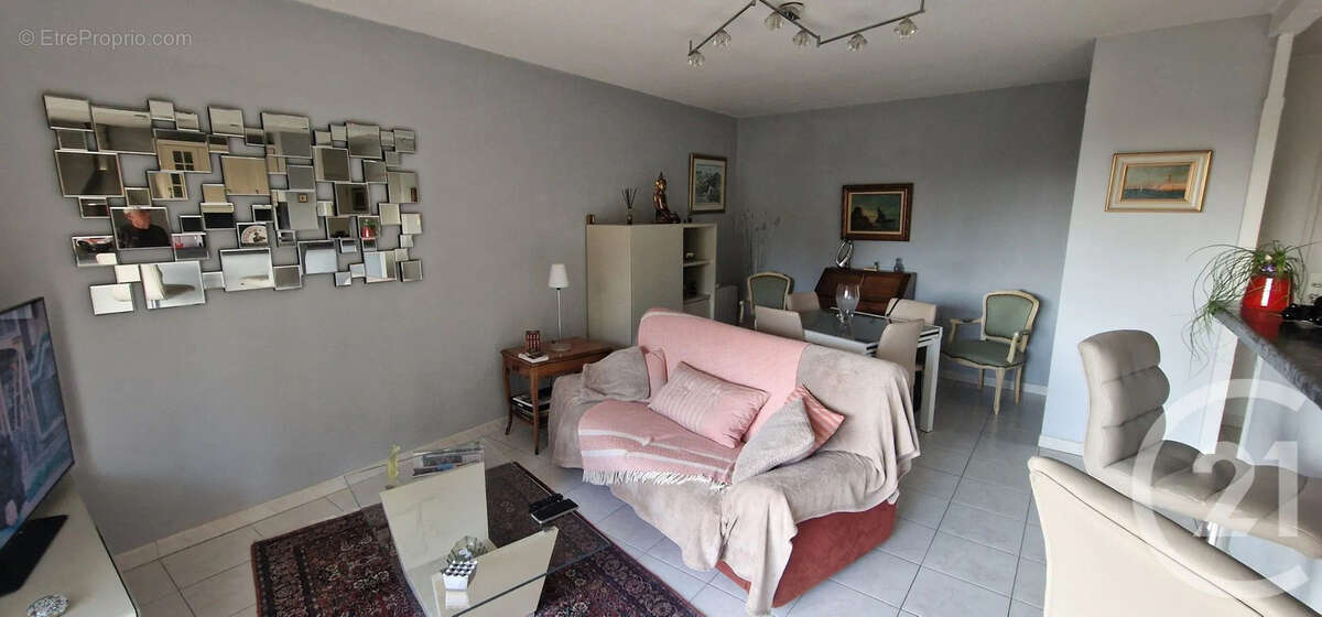 Appartement à HYERES