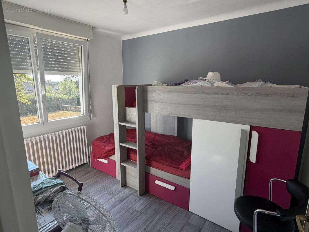 À vendre – mamers (72600) – pavillon rénové avec parc arboré de 3 300 m² - photo 9