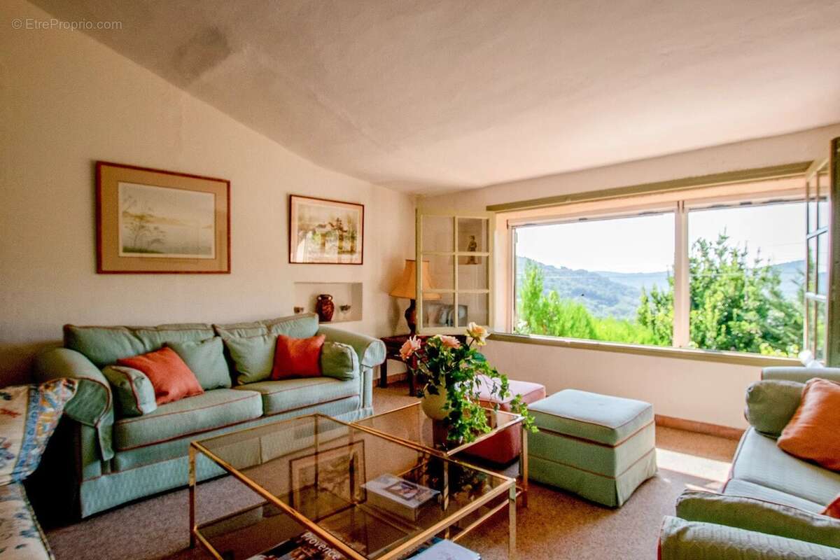 Maison à LE BAR-SUR-LOUP