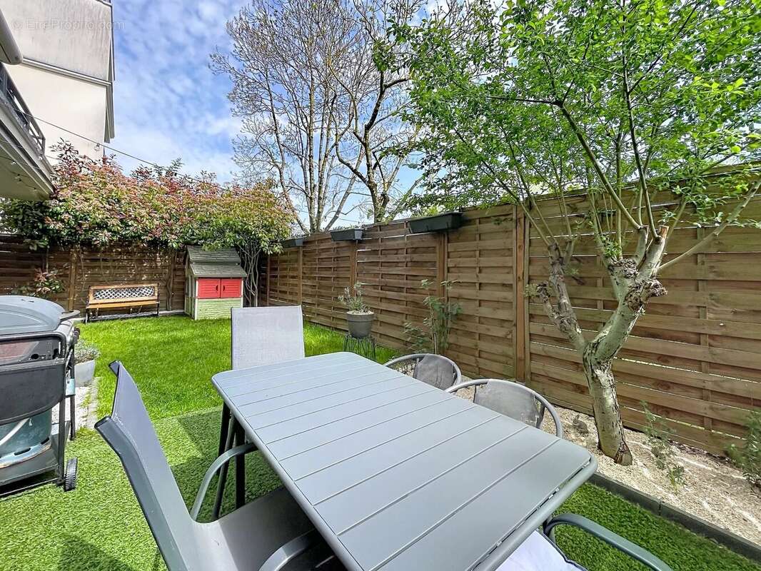 Appartement à ELANCOURT