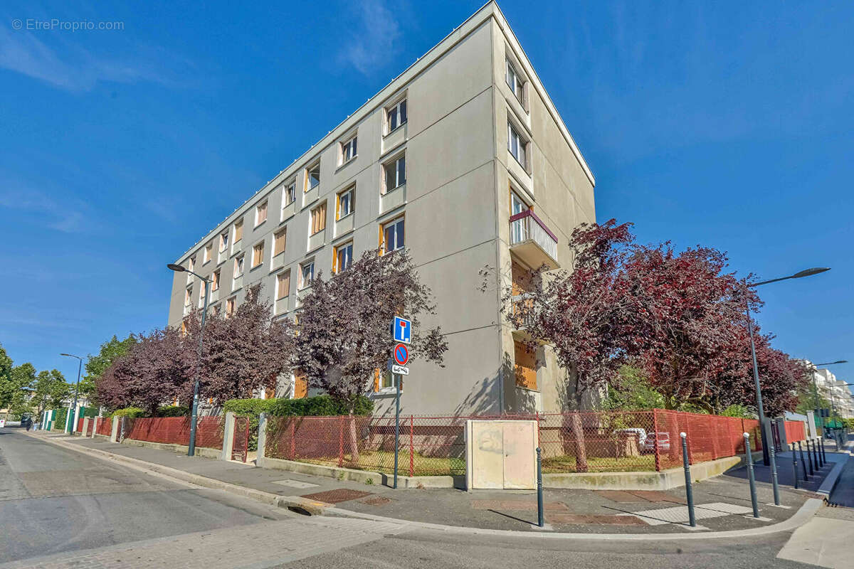 Appartement à COLOMBES