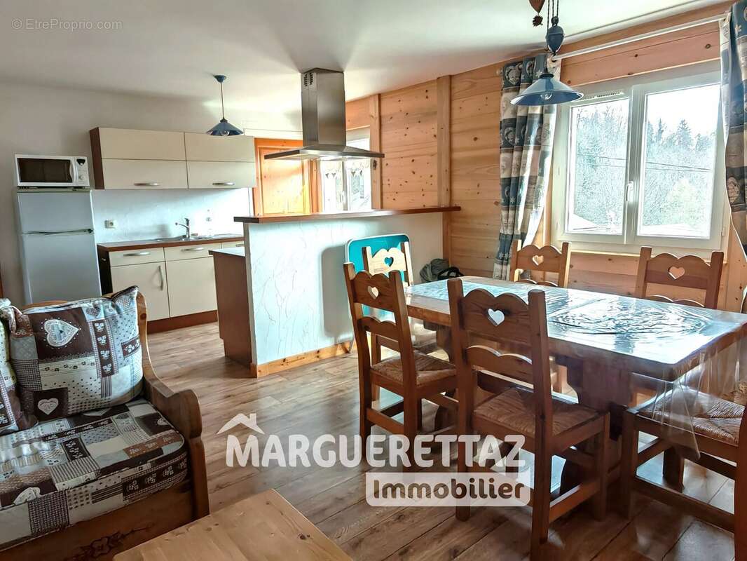 Appartement à CHATILLON-SUR-CLUSES