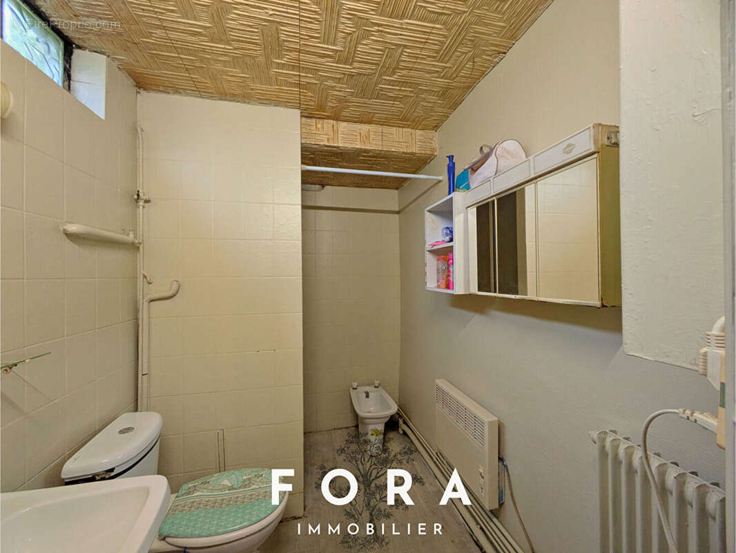 Maison à CONDE-SUR-NOIREAU