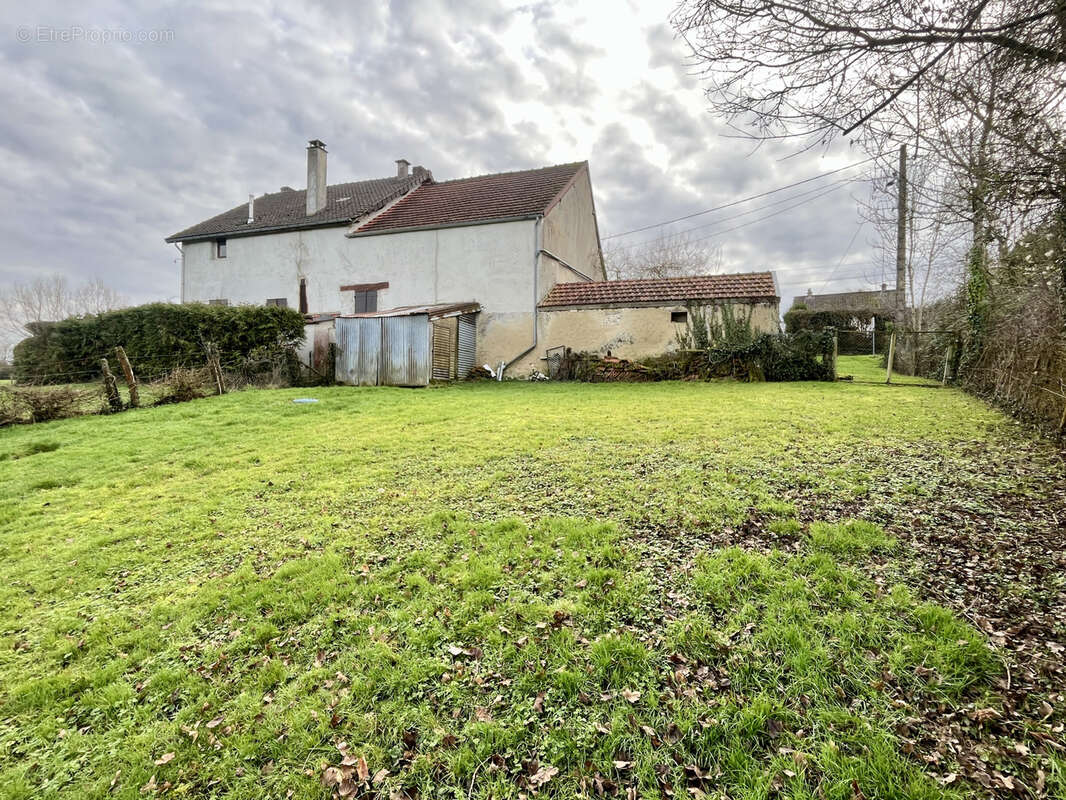 Maison à LA FERTE-GAUCHER