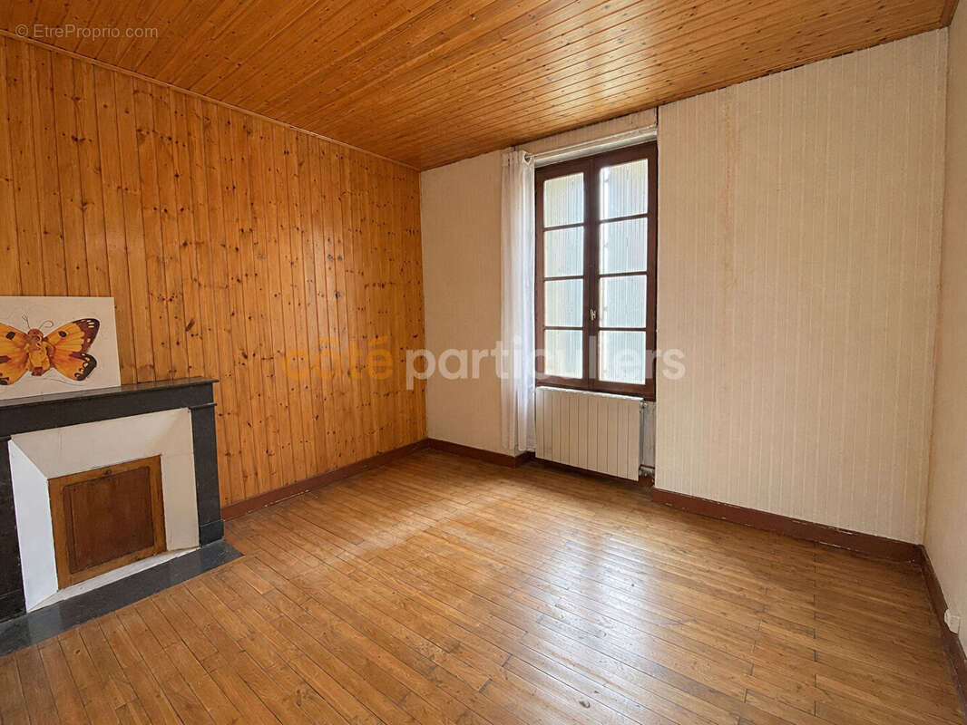 Maison familiale de 210 m² avec piscine à Saint-Michel-En-L'Herm - photo 9