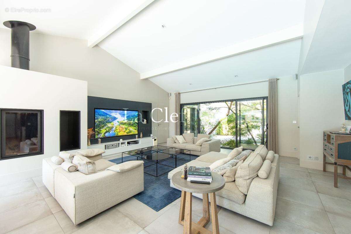 Maison à GUJAN-MESTRAS