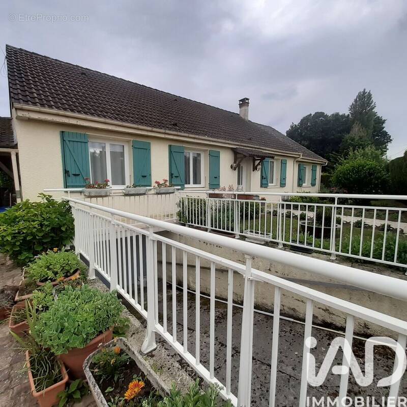 Photo 1 - Maison à CESSOY-EN-MONTOIS