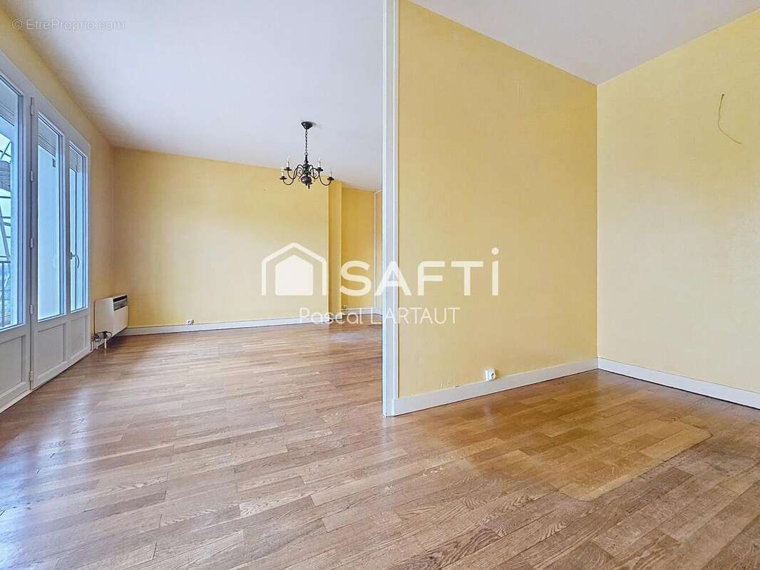 Photo 3 - Appartement à LONS-LE-SAUNIER