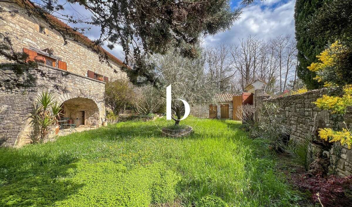 Maison à GOUDARGUES