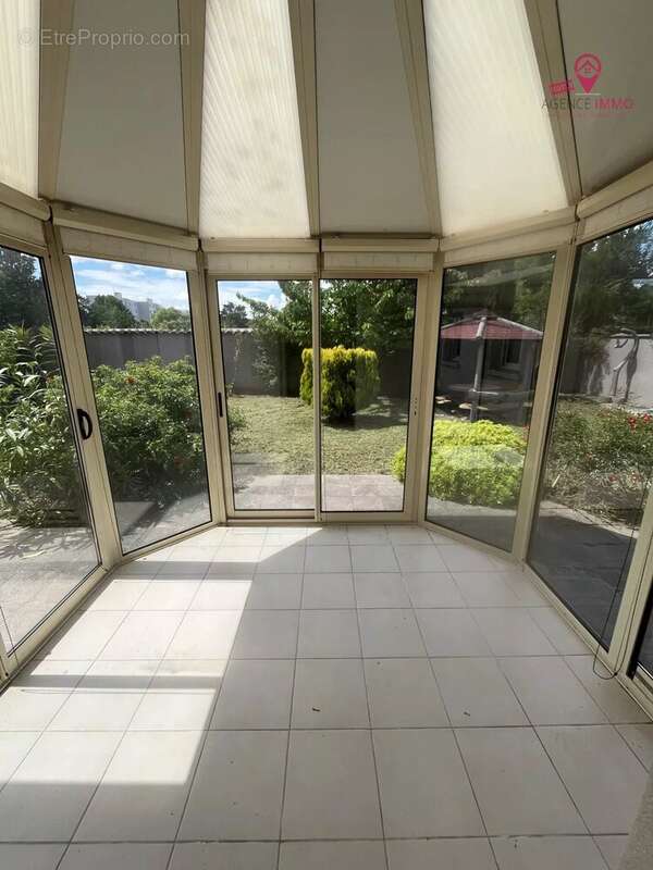 Appartement à VAULX-EN-VELIN
