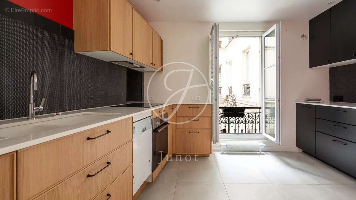 Appartement à PARIS-6E