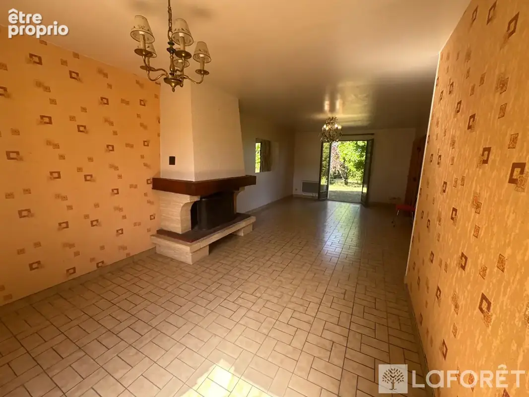 Maison familiale de 140 m²  7 chambres Terrain de 2 110 m² Proche La Ferté-Frênel - photo 6