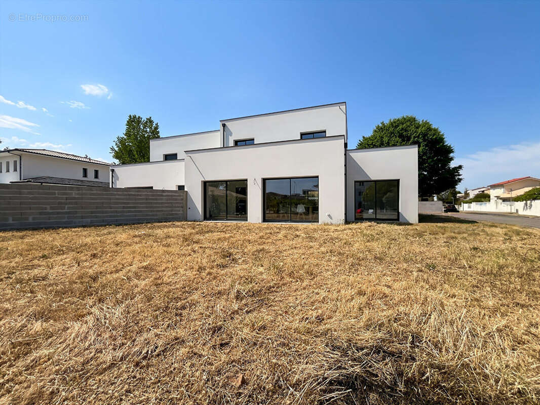 Maison 6 pièces à vendre - Mérignac INTRA ROCADE - photo 2