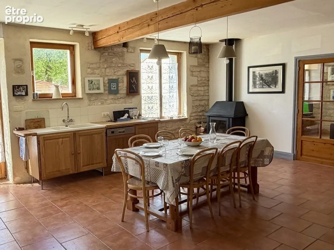 Prix exceptionel pour cette charmante maison entre Aulnay-de-Saintonge et Matha. Potentiel de faire une deuxième maison - photo 2