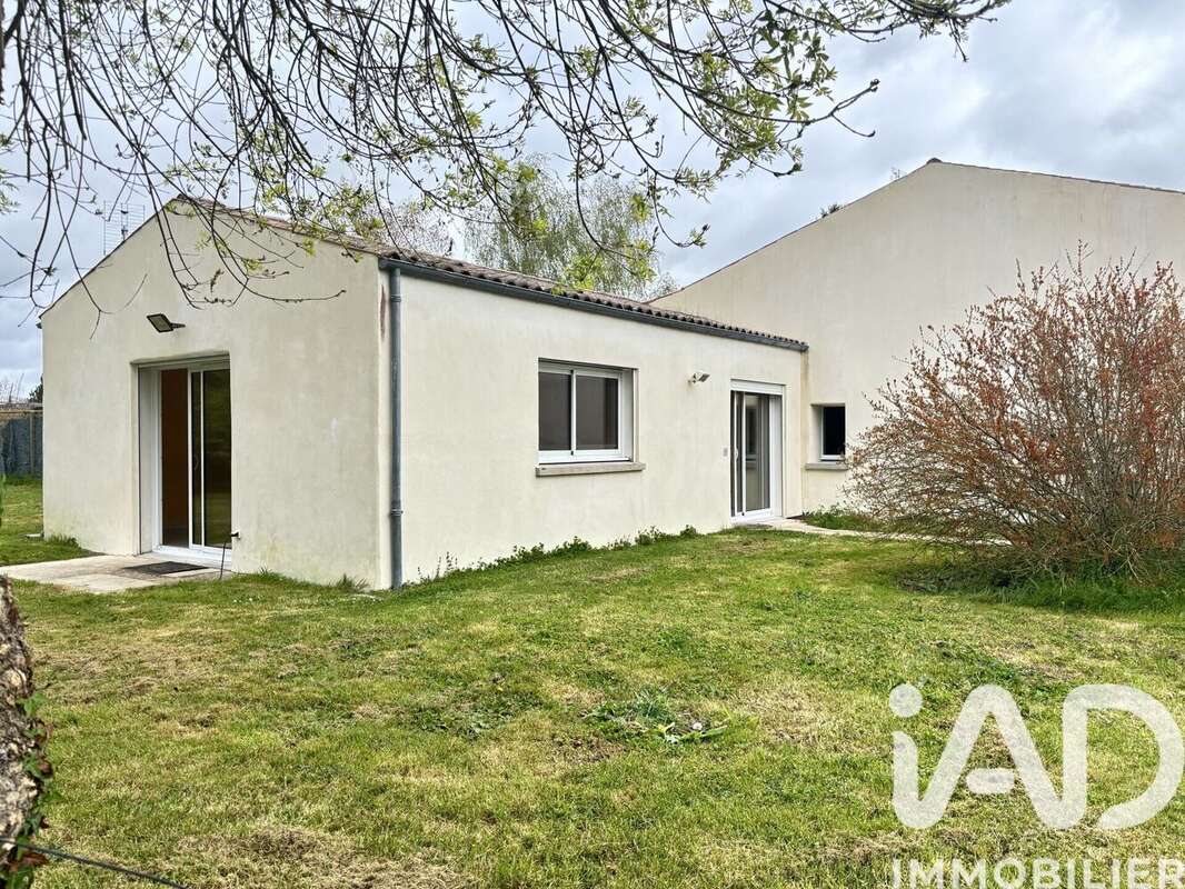 Photo 2 - Maison à MEDIS