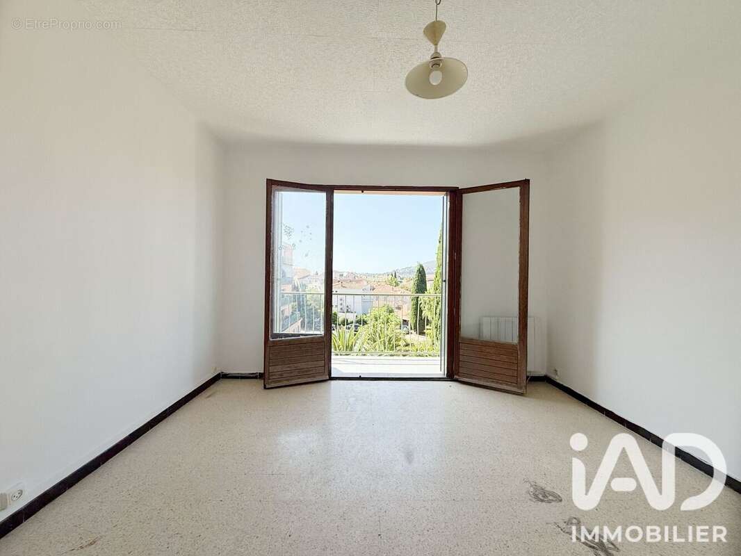 Appartement 58 m² à Hyeres  - photo 9