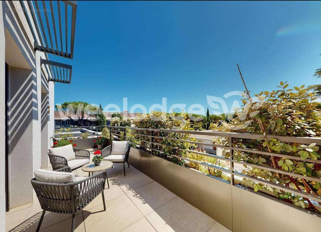 Appartement à MANDELIEU-LA-NAPOULE