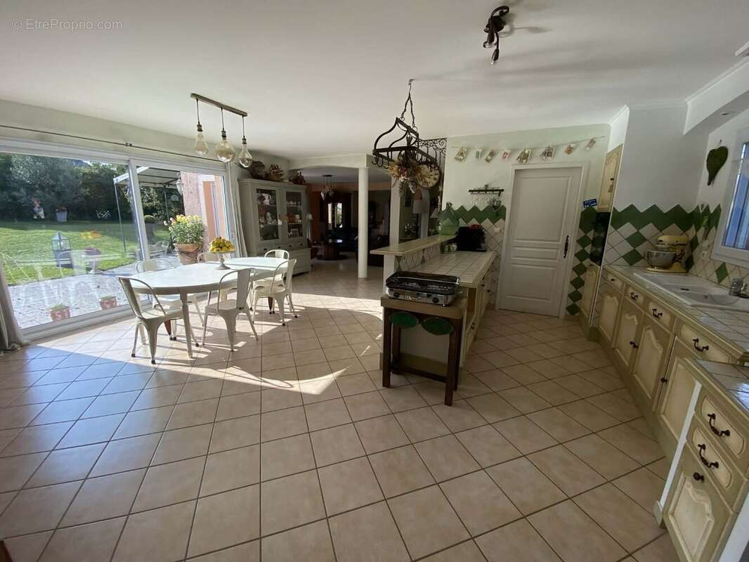 Maison à FENAY